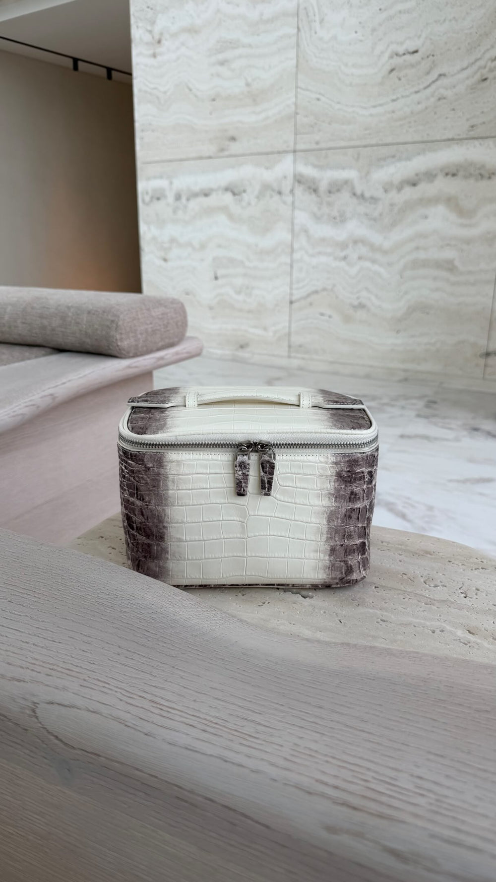 Sahara Vanity Case