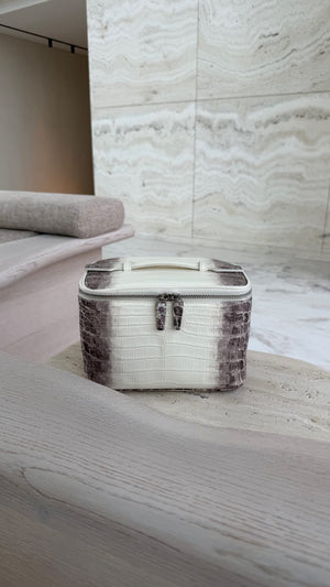 Sahara Vanity Case